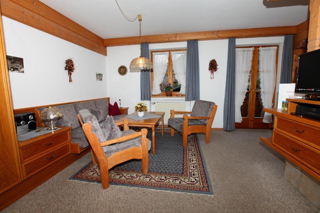 Ferienhaeuser Werdenfels Mittenwald Szoba fotó