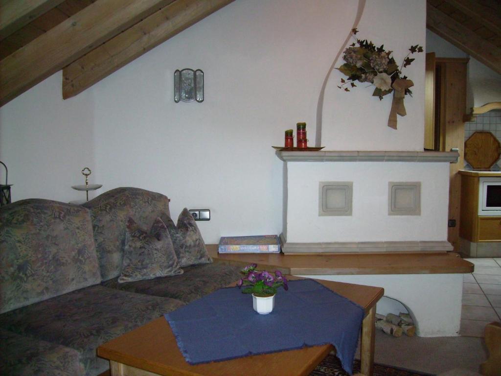 Ferienhaeuser Werdenfels Mittenwald Szoba fotó